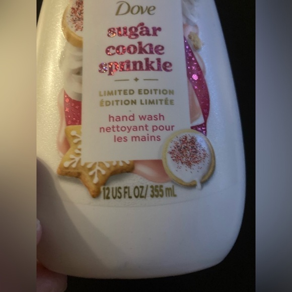 Dove sugar cookie sprinkle hand wash in 12 fl oz size. NWT. Limited edition - Picture 3 of 4